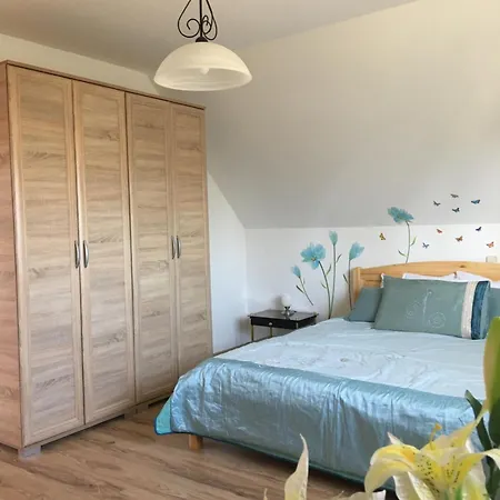 Ezo Apartmanhaz 公寓