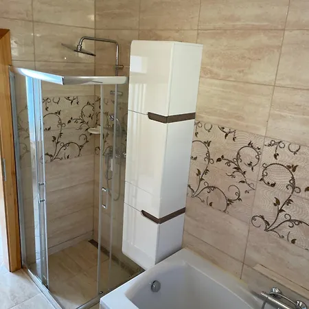 Ezo Apartmanhaz Apartment