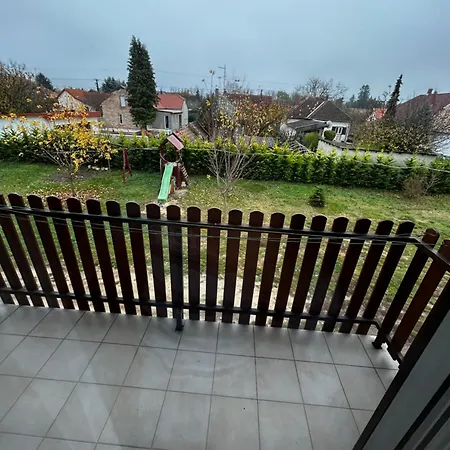 Ezo Apartmanhaz Balatonberény