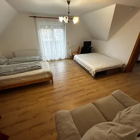 Ezo Apartmanhaz Apartmán Balatonberény