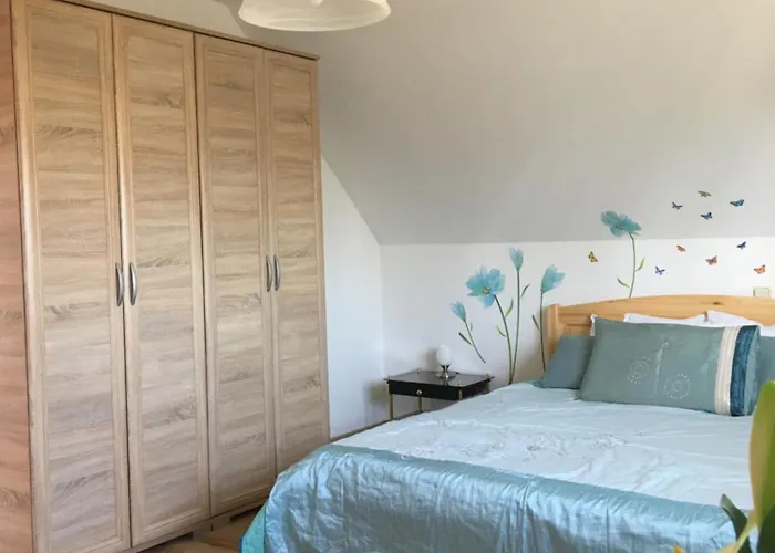 Ezo Apartmanhaz דירה