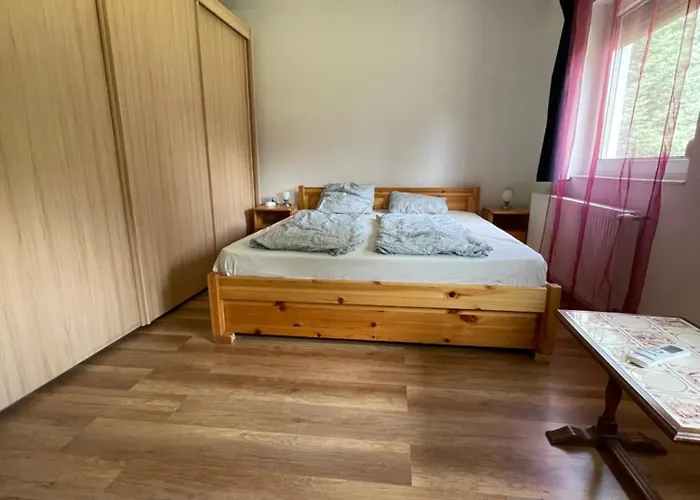 דירה Ezo Apartmanhaz Balatonberény