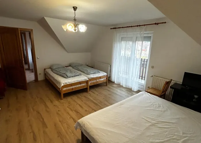 דירה Ezo Apartmanhaz *